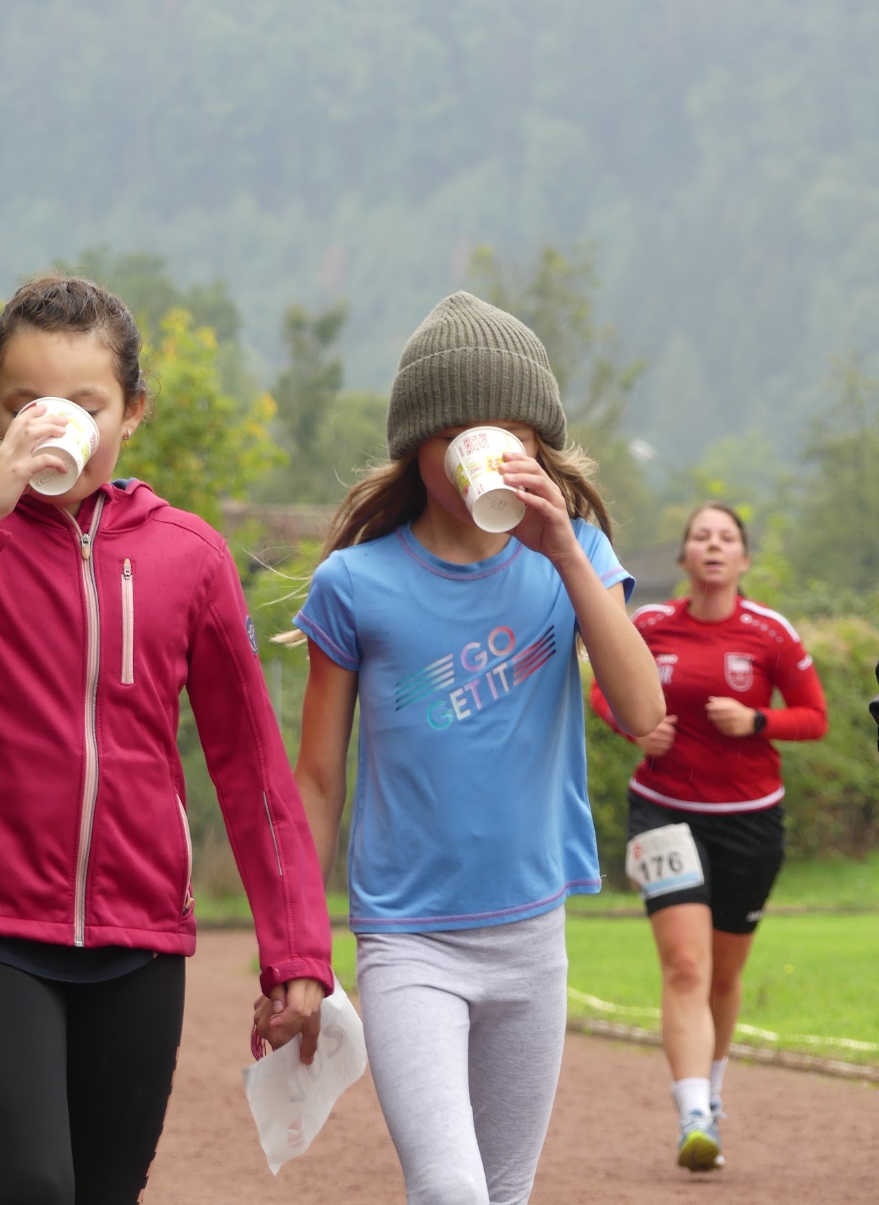 Bild vom 13. Benefizlauf im Jahr 2022. Dies ist das 102. Bild.